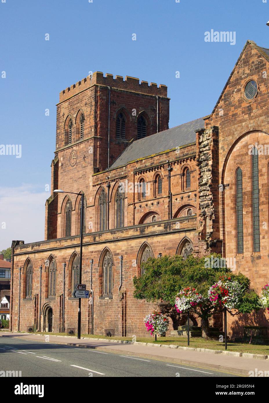 Shrewsbury Abbey (die Abbey Church of Saint Peter and Saint Paul), ein denkmalgeschütztes Gebäude der Kategorie I in Shrewsbury, Shropshire. Stockfoto