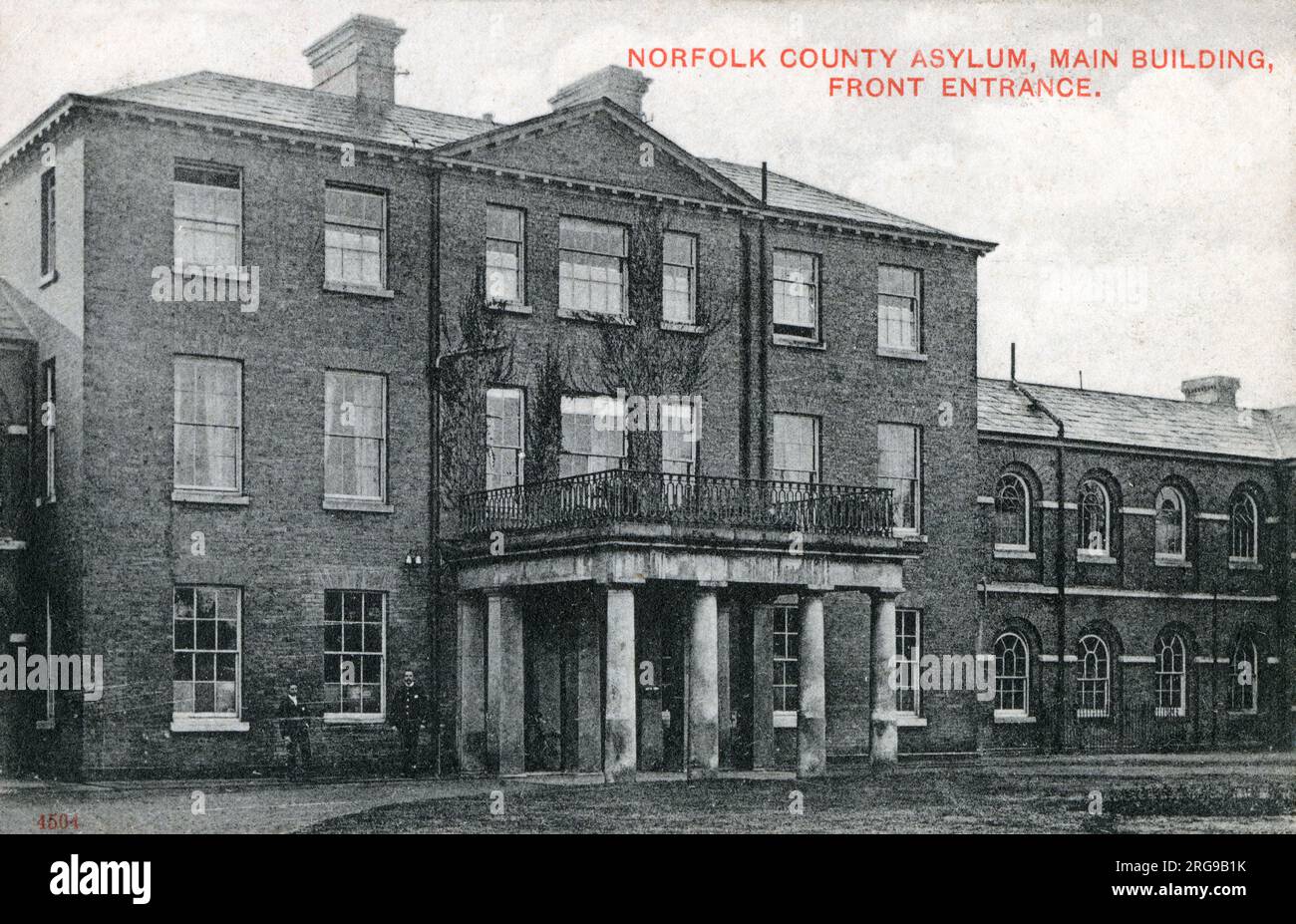 Norfolk County Asylum, Hauptgebäude - Vordereingang. Das Irrenhaus Norfolk County wurde 1814 in Thorpe bei Norwich gegründet. Die Stätte wurde später während des Ersten Weltkriegs als Militärkrankenhaus genutzt. Später wurde es als Norfolk Mental Hospital und dann St. Andrew's Hospital bekannt. Stockfoto
