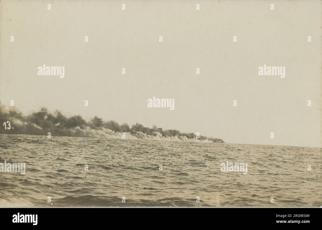 WW1 Deutsche Marine Geschwindigkeitstests, Nachricht auf der Rückseite sagt "Schot-Nebel Rauch 16. August 1917". Stockfoto