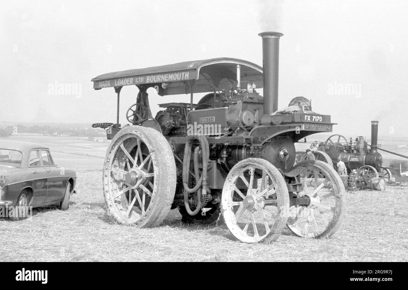 Fowler Road Locomotive 12255, Princess bei der 1969 Stourpaine Rally:- Hersteller: John Fowler & Co. Of Leeds, Typ: Road Locomotive Number: 12255 Built: 1910 Registrierung: FX 7170 Klasse: D2 Cylinder: Compound NHP: 5 Name: Princess Stockfoto