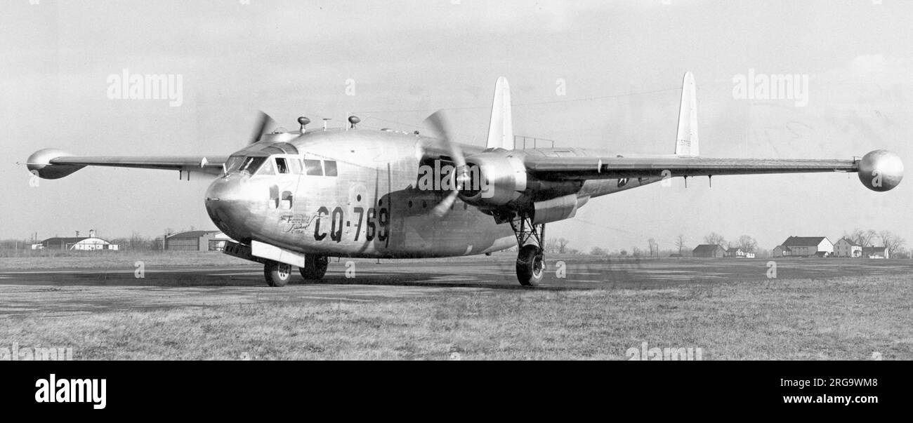 United States Air Force - Fairchild Modell 105 XC-119A - XC-82B 45-57769 (MSN 10139). Eine C-82A, die als Prototyp XC-82B umgebaut und dann als XC-119A (Modell 105) umbenannt wurde. Im Juni 1948 als C-119A an die USAF geliefert, aber neu als EC-119A für Tests benannt. Zum Luftwaffenstützpunkt Chanute, Illinois, am 22. Januar 1951 als Lehrflugzeugzelle am Boden und später verschrottet. Stockfoto