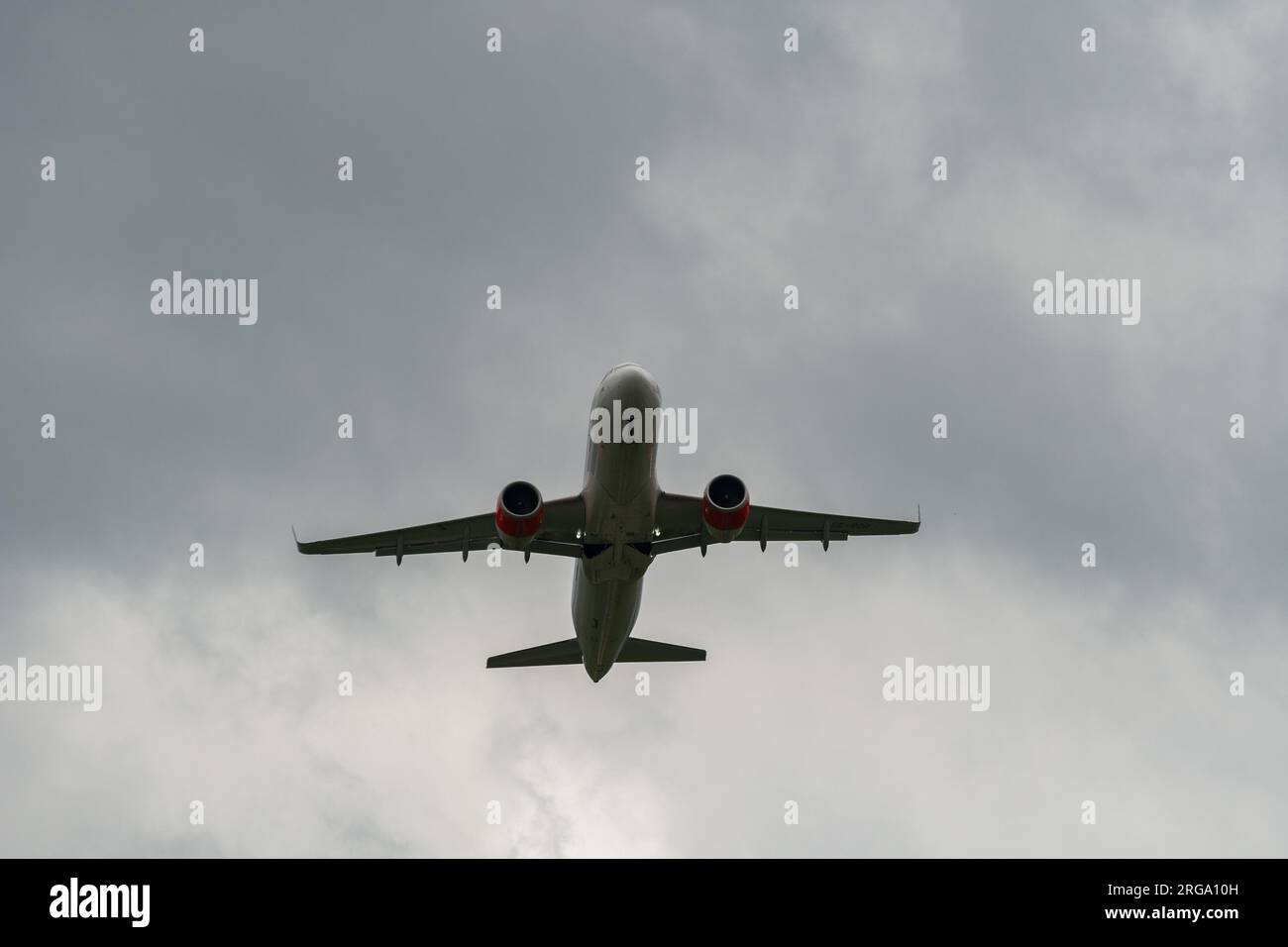 Zürich, Schweiz, 10. Mai 2023 SE-ROR SAS Scandinavian Airlines Airbus A320-251N Abflug von Landebahn 32 Stockfoto