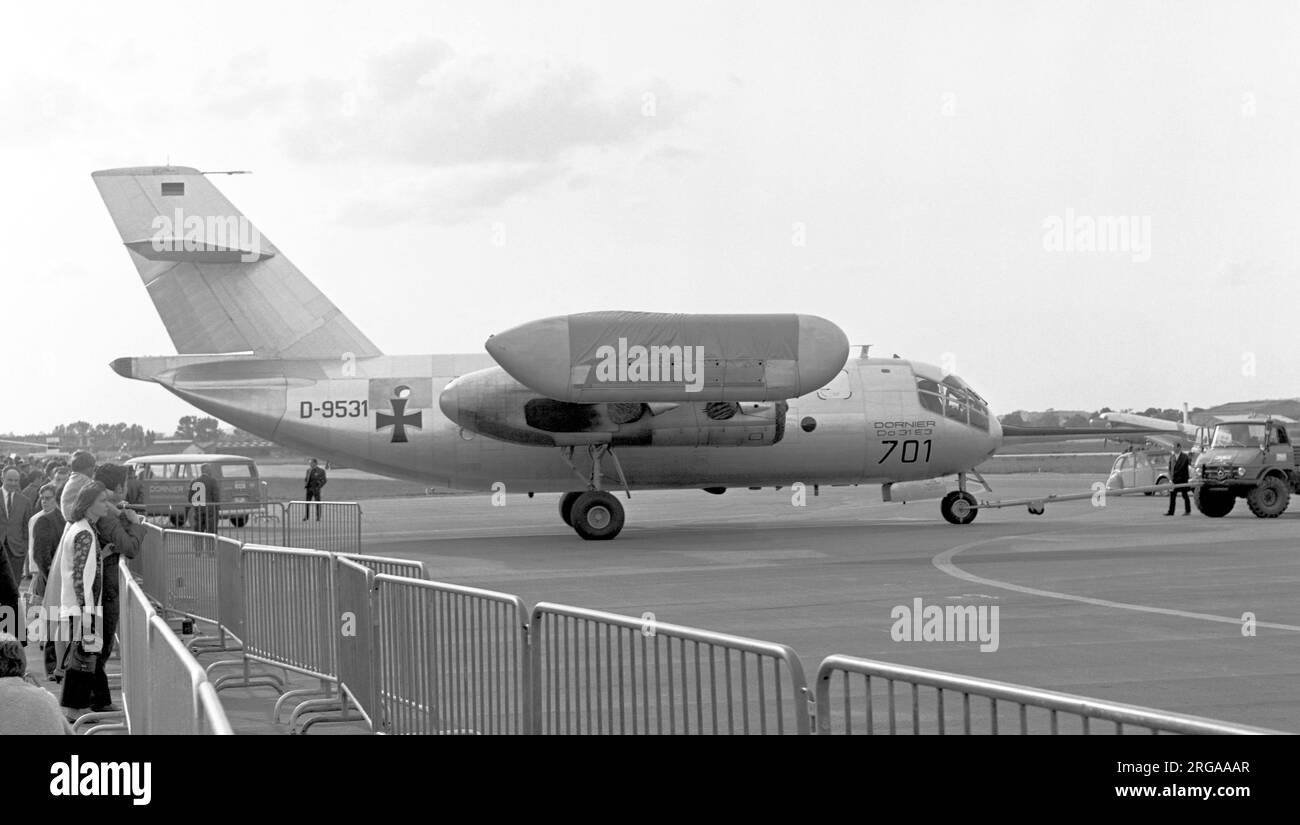 Dornier do 31E-3 D-9531 auf der Paris Air Show 1969, trägt die Air Show Nummer 701. Stockfoto