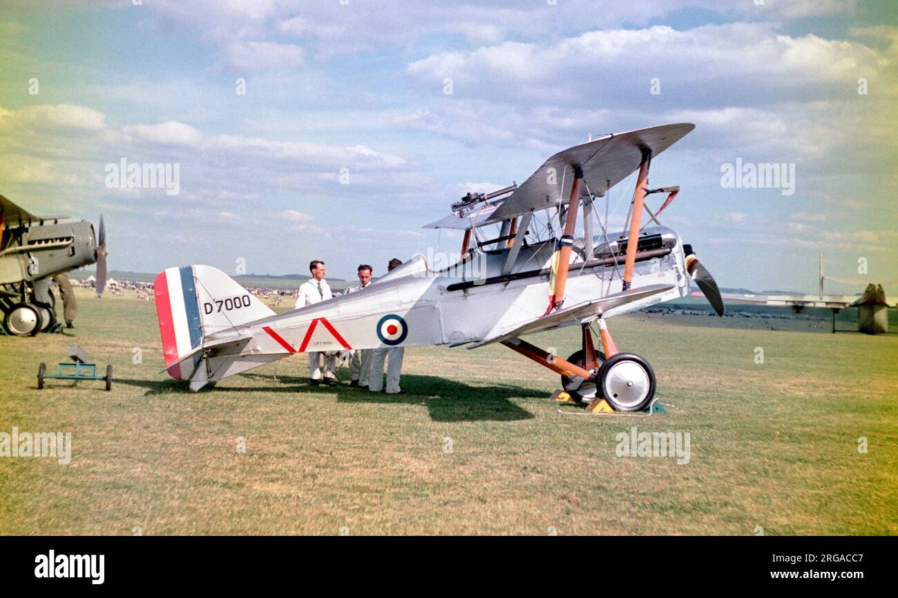 Royal Aircraft Factory SE.5A G-EBIA / D7000 (msn 654/2404) des Shuttleworth Trust vom alten Warden in Bedfordshire. Das Flugzeug wird am 16. Juni 1962 auf der RAF Upavon zum 50. Jahrestag der RFC Air-Ausstellung gesehen. Stockfoto