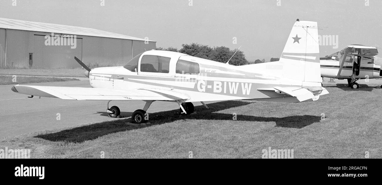 (Grumman) American Aviation Corporation AA-5 Reisender G-BIWW (msn AA5-0263) Stockfoto