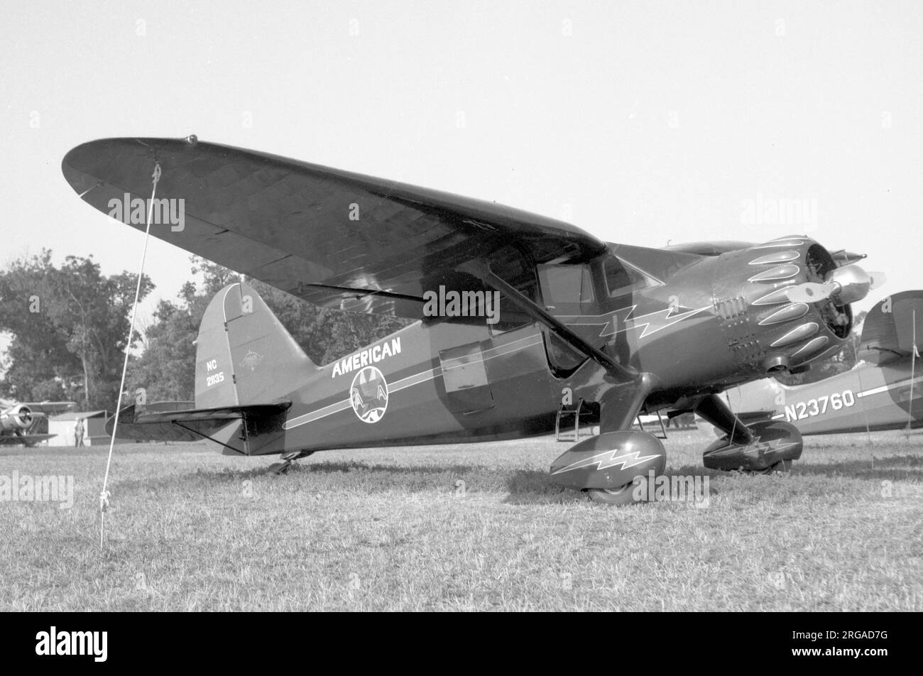 Stinson SR-10G NC21135 (msn 5903) von American Airways ca1980. Zurzeit im Virginia Aviation Museum, Richmond International Airport, Richmond, VA, ausgestellt. Stockfoto