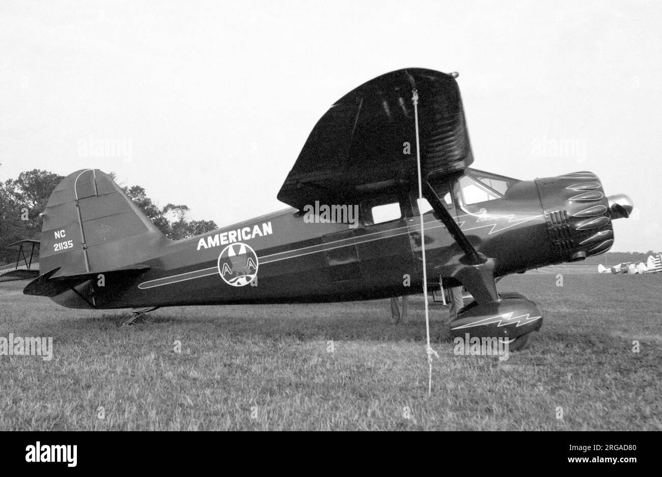 Stinson SR-10G NC21135 (msn 5903) von American Airways ca1980. Zurzeit im Virginia Aviation Museum, Richmond International Airport, Richmond, VA, ausgestellt. Stockfoto