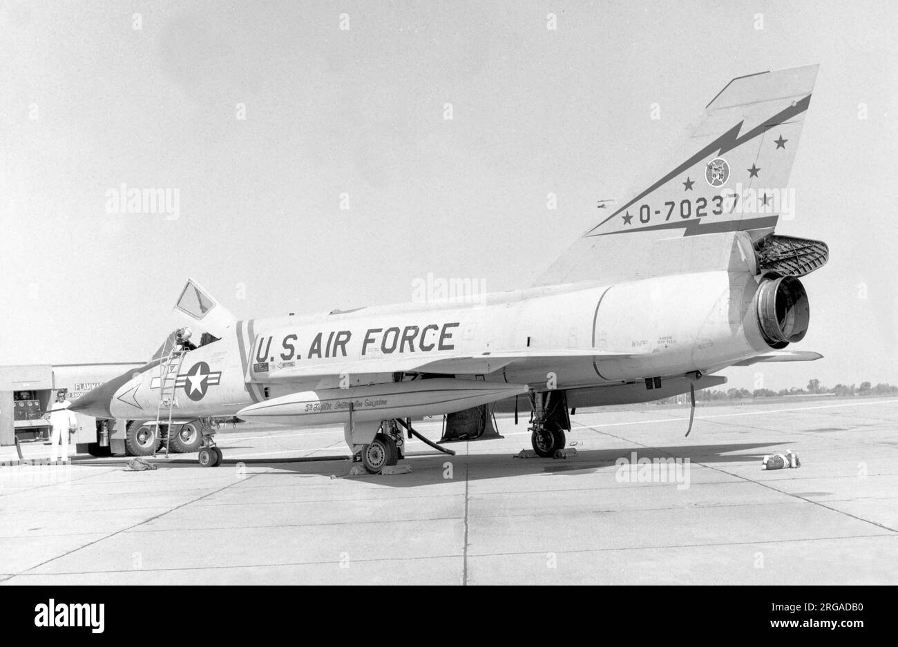 United States Air Force - Convair F-106A Delta Dart O-70237 (msn 8-24-26), gebaut im August 1958; Air Force Flight Test Center [AFFTC], Edwards AFB, Kalifornien. Stockfoto