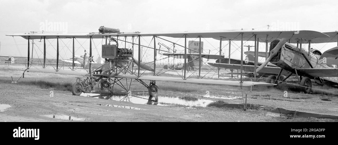 Curtiss Model D Nachbildung N8Y, (von Billy Parker gebaut) im Tallmantz Flugzeugpark. Stockfoto