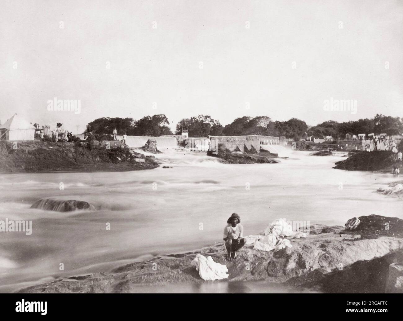 1879 Indien - Wäsche waschen in einem Fluss Secunderabad Stockfoto