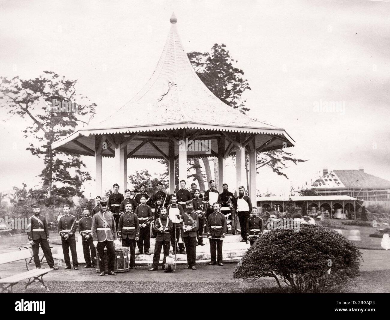 1870er Jahre Japan - der Bandstand im Park Yokohama - aus dem Magazin 'The Far East' Stockfoto