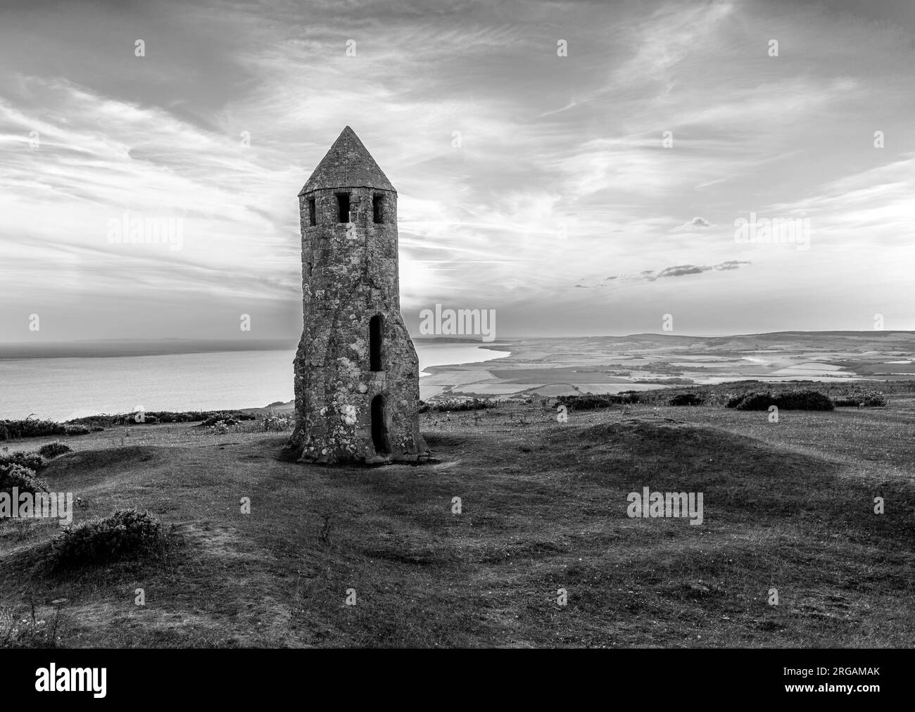 Pepperpot, St. Catherines' Oratory auf St. Catheringe's Down bei Sonnenuntergang Stockfoto