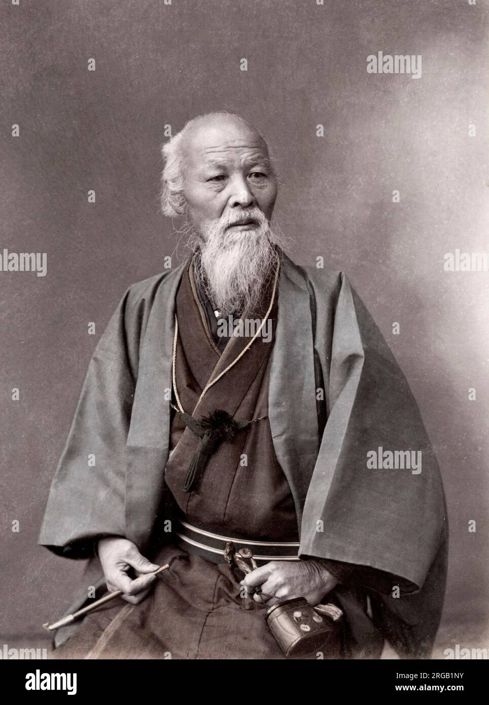 C 1880 Japan - distingusihed Mann mit einem grauen Bart Stockfoto
