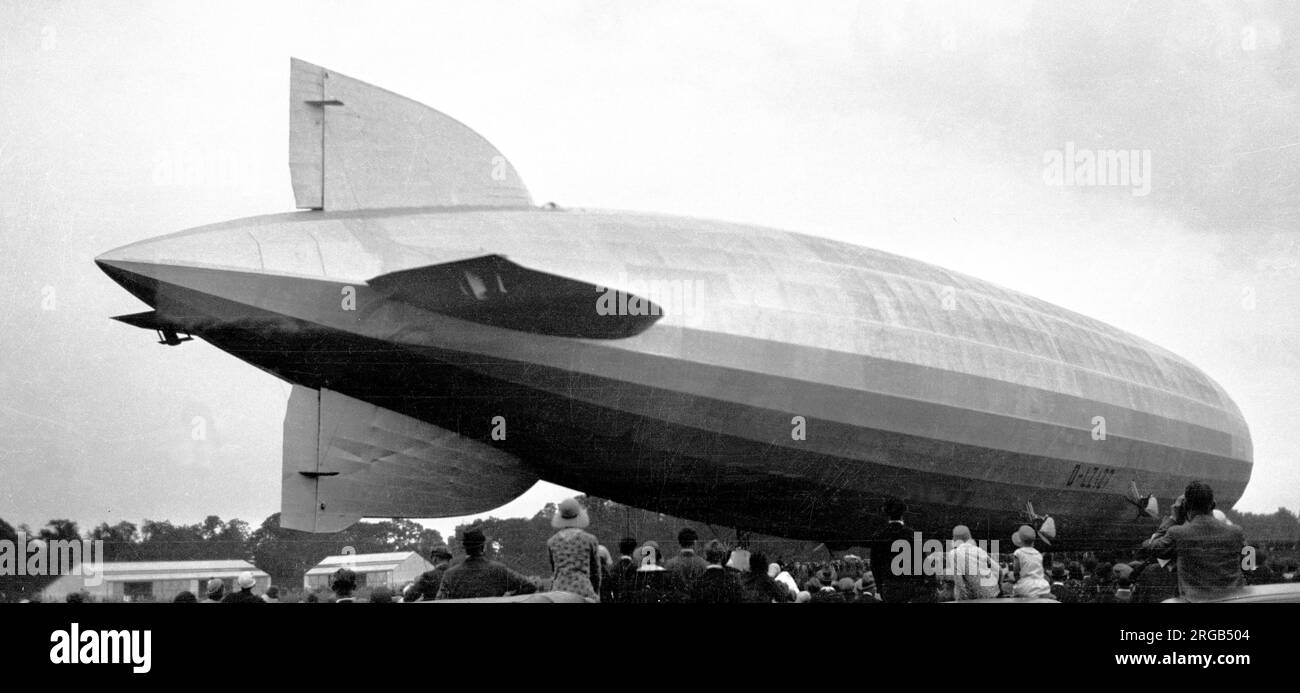 Luftschiffbau Zeppelin LZ 127 Graf Zeppelin D-LZ127, Hanworth Aero Park im Großraum London um 1931 Stockfoto