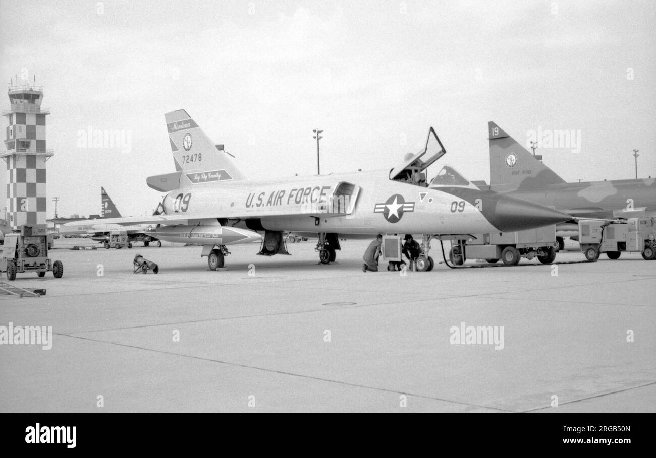 United States Air Force - Convair F-106A-85-CO Delta Dart 57-2478 '09' (msn 8-24-61), in Madison am 21. Juni 1979. Von der Montana Air National Guard, 186. Fighter Interceptor Squadron, 120. Fighter Interceptor Group, am Great Falls International Airport, Montana. 1987 zur Entsorgung an AMARC transferiert, in unbemannte QF-106A-Ziele umgewandelt und am 22. Juni 1995 mit EINEM AIM-120 abgeschossen. Stockfoto