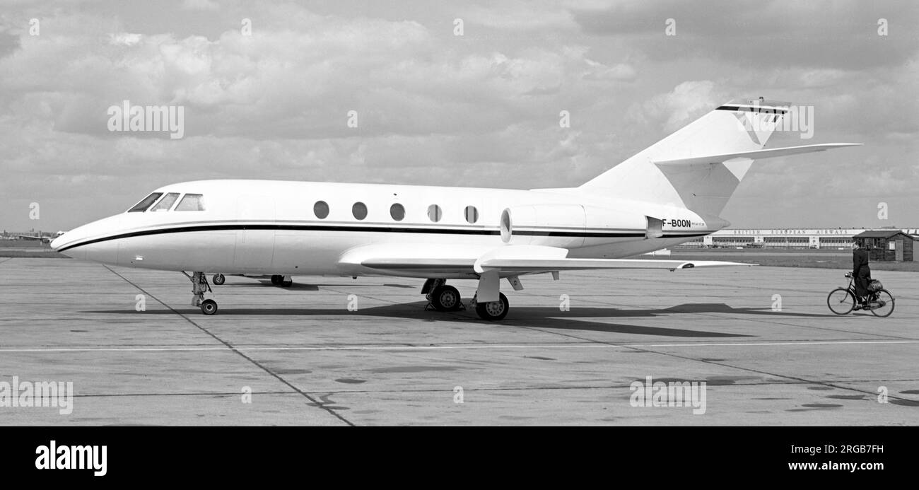 Dassault Falcon 20C F-BOON (msn 25) von Prince Aga Khan am Flughafen London Heathrow. Stockfoto