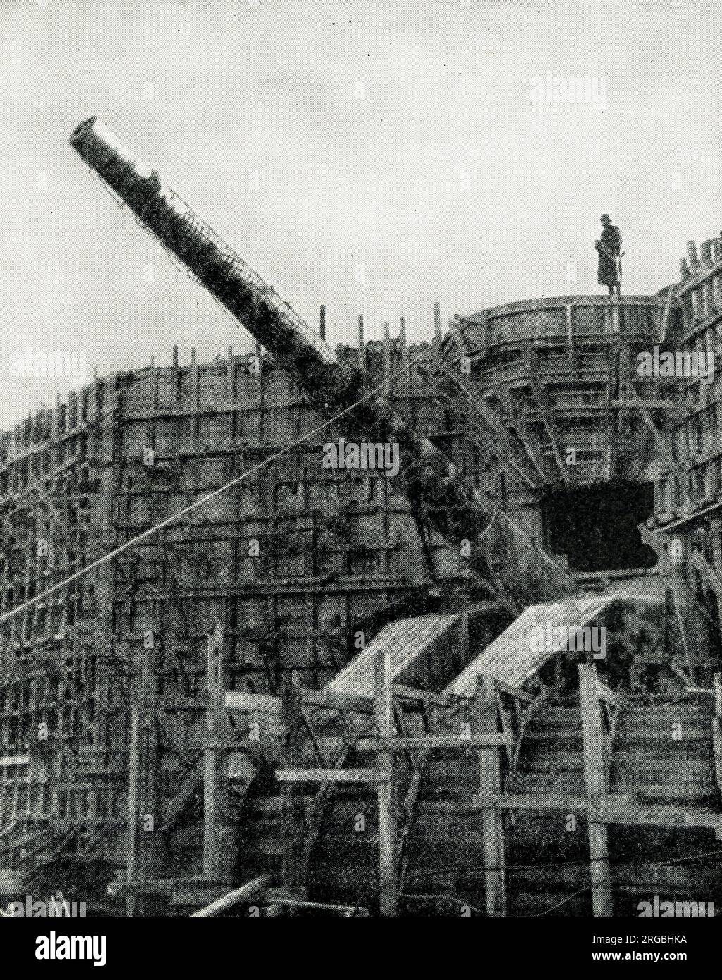 Festungsmauer von Europa, 1943. August WW2 - eine gigantische Waffe steht bereit, um eine gefürchtete Invasion der Alliierten abzuwehren. Viele dieser befestigten Positionen wurden mit zwangsarbeit aus den besetzten Ländern errichtet. Stockfoto