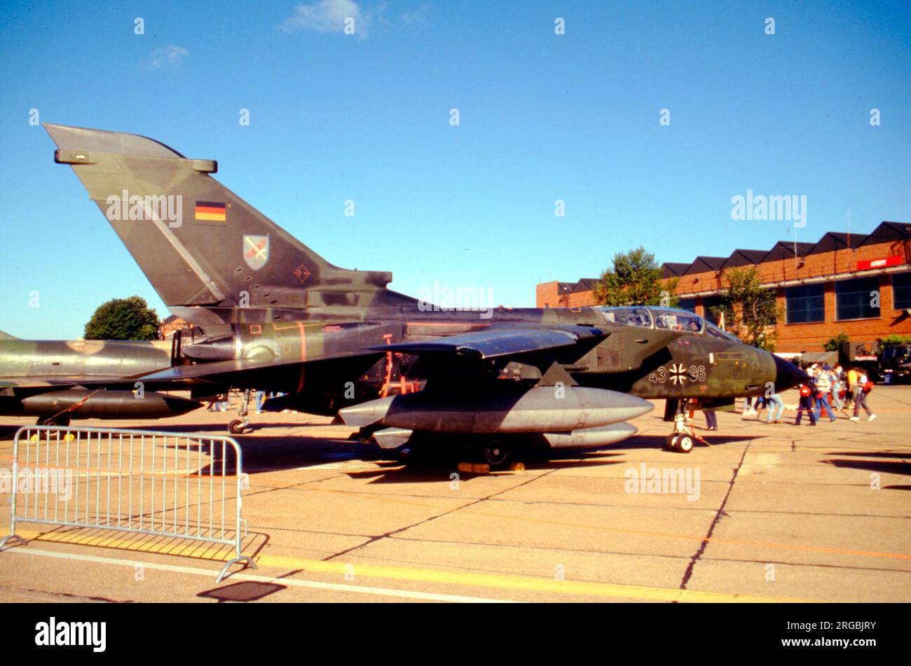 Luftwaffe - Panavia Tornado IDs 43+96 (msn 248/GS064/4096), Jagdbombergeschwader 31, am 26. Mai 1990 bei der RAF Mildenhall, für die Mildenhall Air Fete. Stockfoto