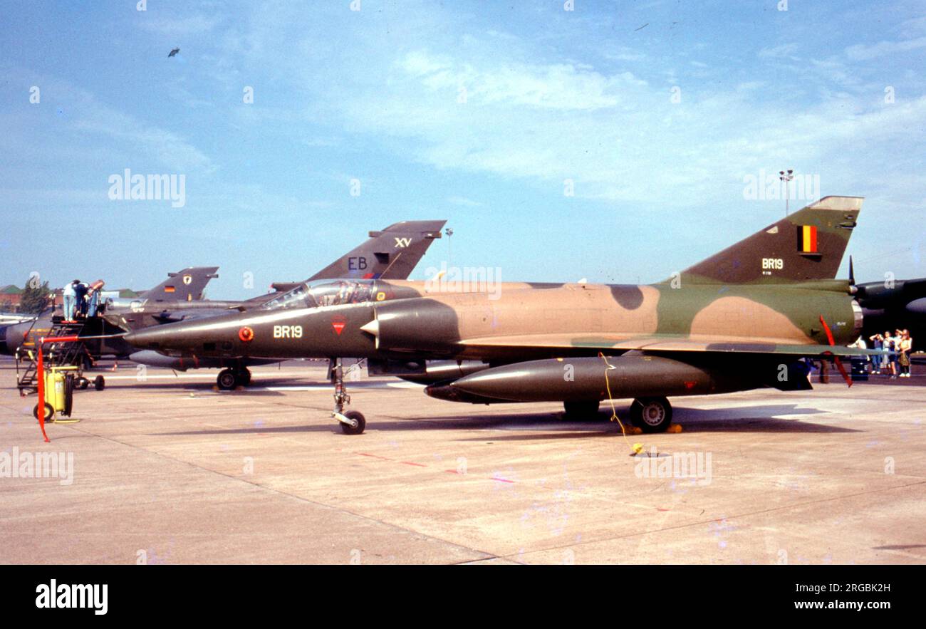 Force aerienne belge - Dassault Mirage 5BR BR19 (msn 319), 42 Smaldeel, auf der Mildenhall Air Fete am 26. Mai 1985. (Force Aerienne Belge - Belgische Luchtmacht - Belgische Luftwaffe). Stockfoto