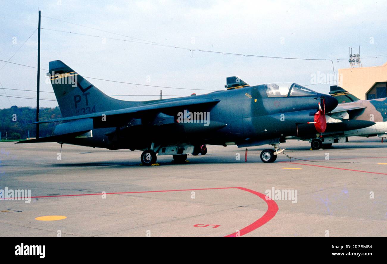 United States Air Force (USAF) - Ling-Temco-Vought A-7D-11-CV Corsair II 71-0334 (msn D-245), der 146. TFS (112TFG) der Pennsylvania ANG. Stockfoto