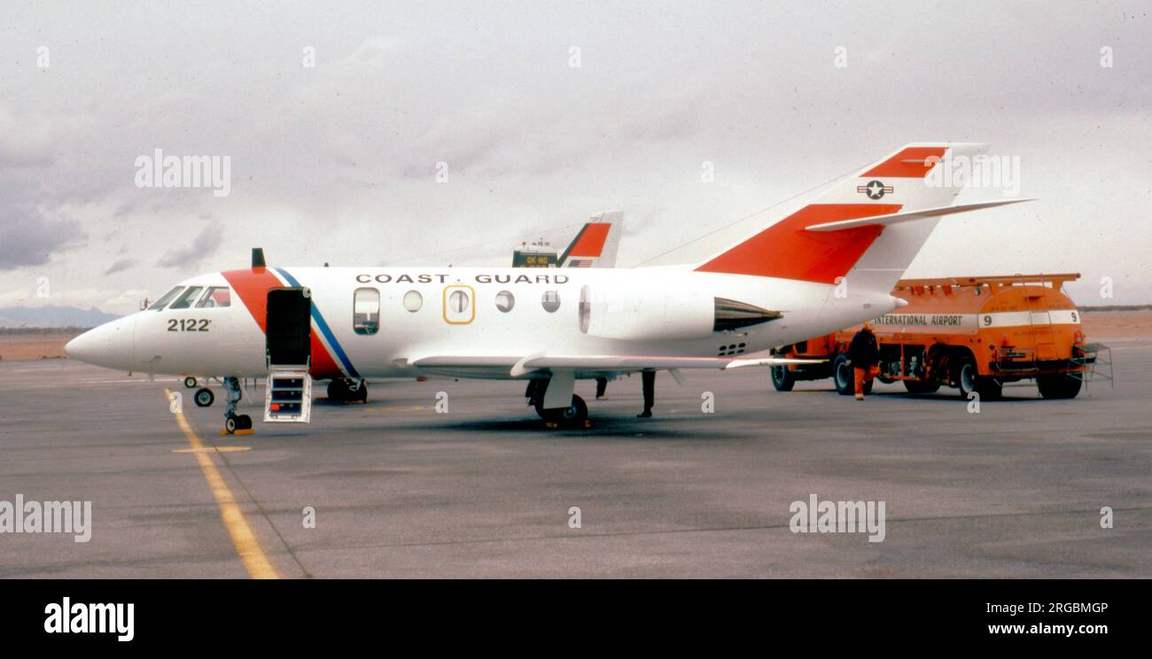 US-Küstenwache – Dassault-Breguet HU-25A Guardian 2122 „Miami“ (msn 433). Stockfoto