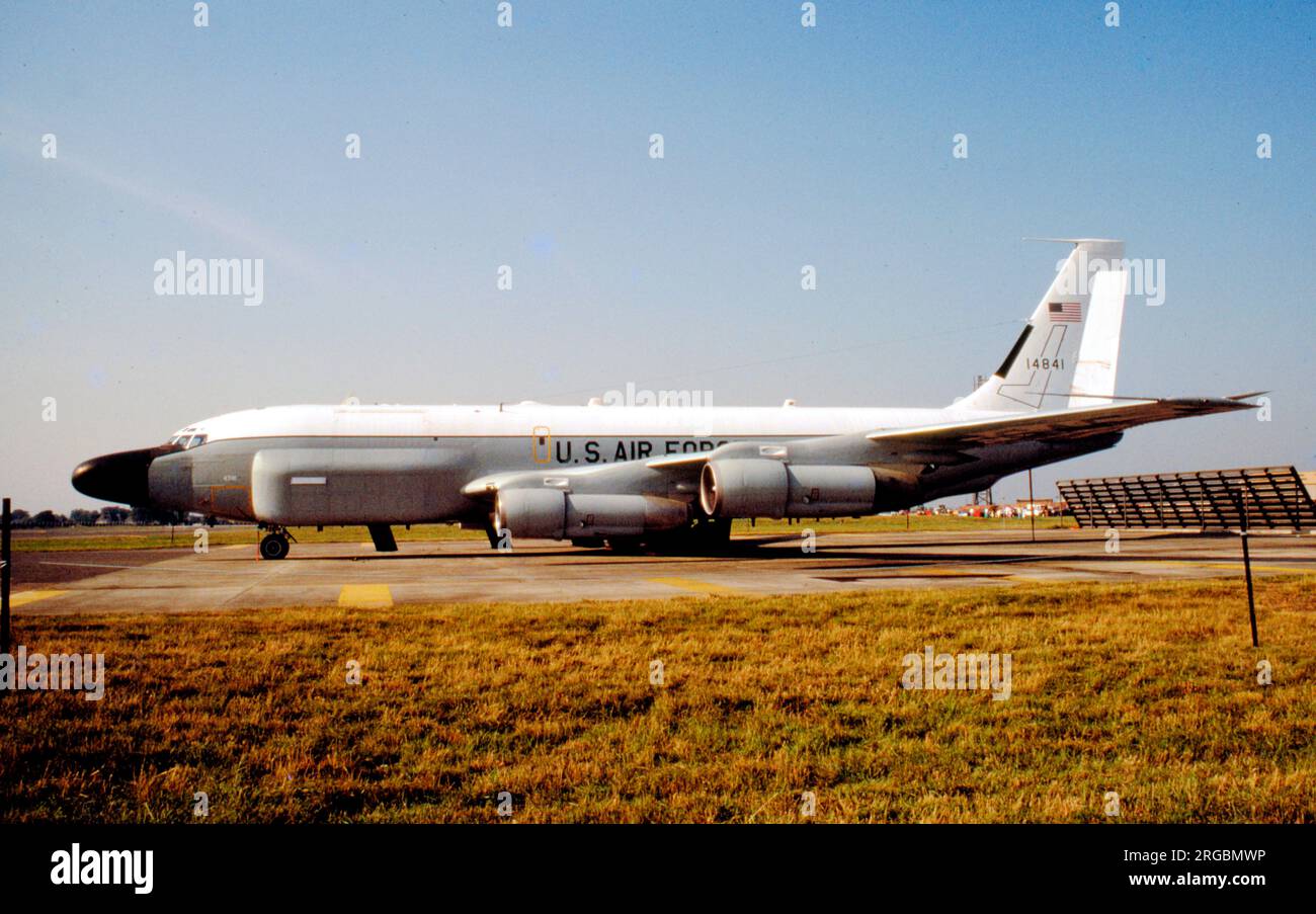 United States Air Force (USAF) - Boeing RC-135V Niet Joint 64-14841 (MSN 18781), ein hochspezialisiertes, auf Signale und Kommunikation spezialisiertes Informationssammelflugzeug. Stockfoto