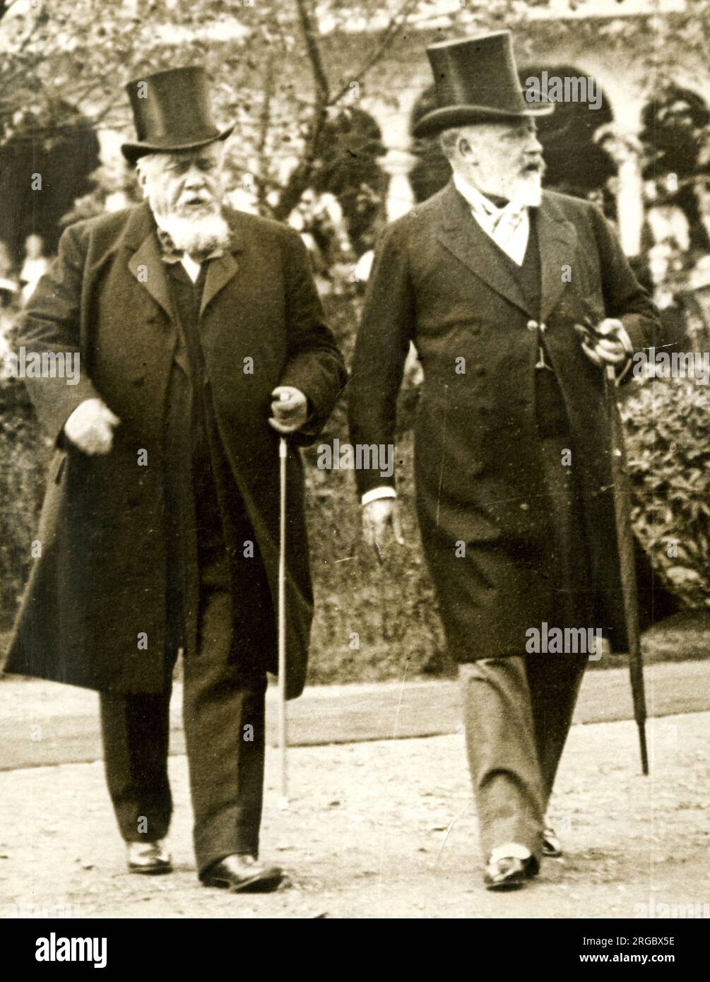 König Edward VII und der französische Präsident Fallieres besuchen die französisch-britische Ausstellung in der Londoner Weißen Stadt Stockfoto