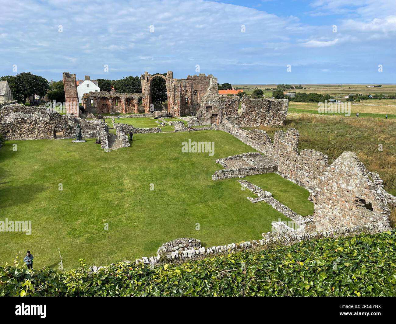 LINDISFARNE Northumberland Überreste der Priory auf der Heugh. Tony Gale Stockfoto