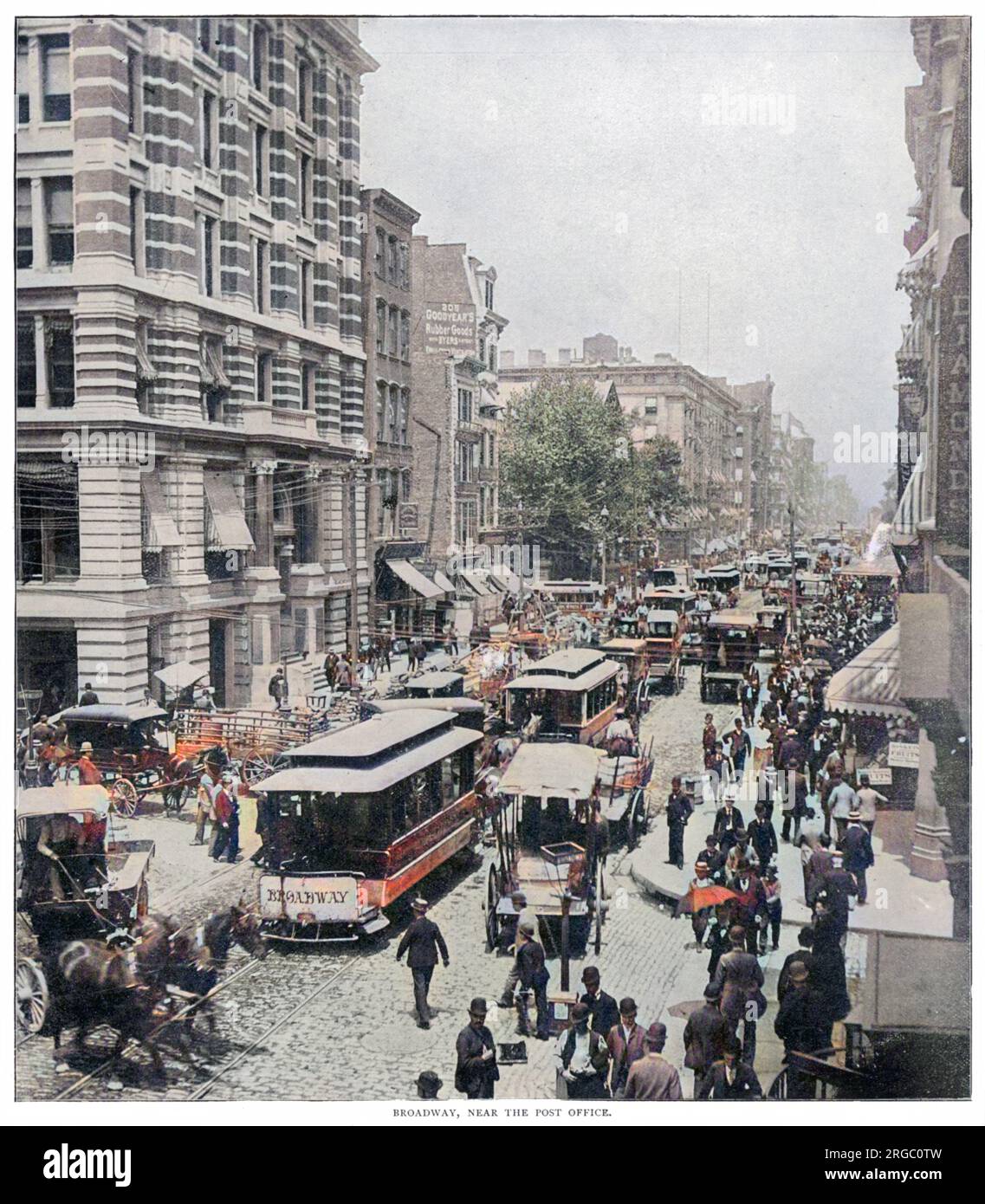 Broadway, voller Verkehr und Menschen Stockfoto