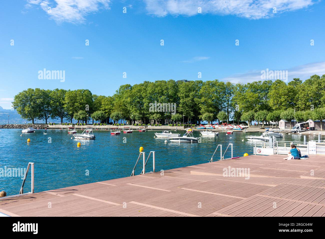 Seeufer am Place du Vieux-Port, Lausanne, Kanton Vaud, Schweiz Stockfoto