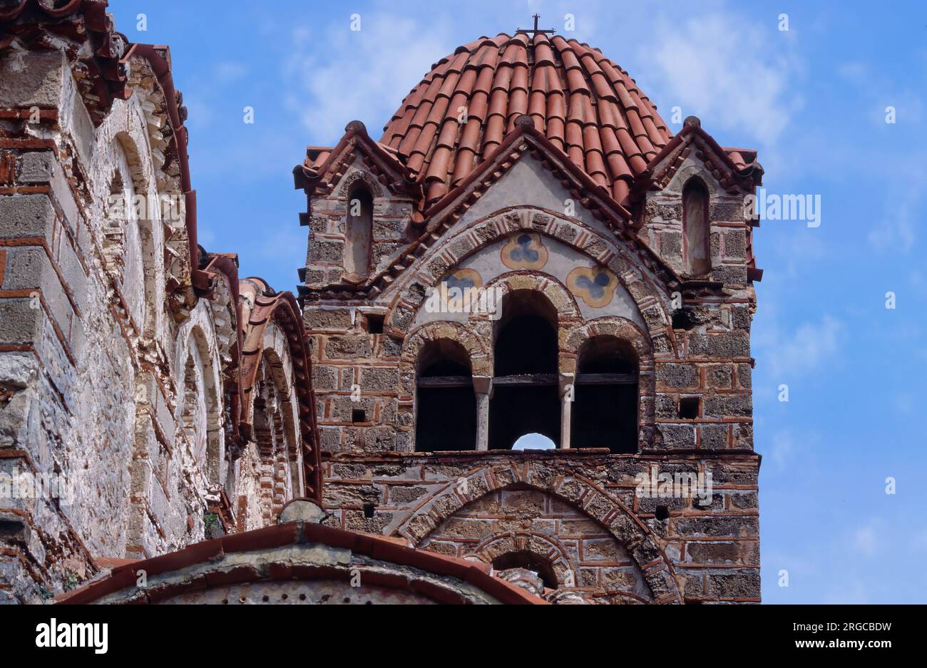 Kloster Pantanassa (Außenansicht, Details) byzantinische Stadt Mistras, Taygetos Berge Lakonia, Peloponnes, Griechenland Stockfoto