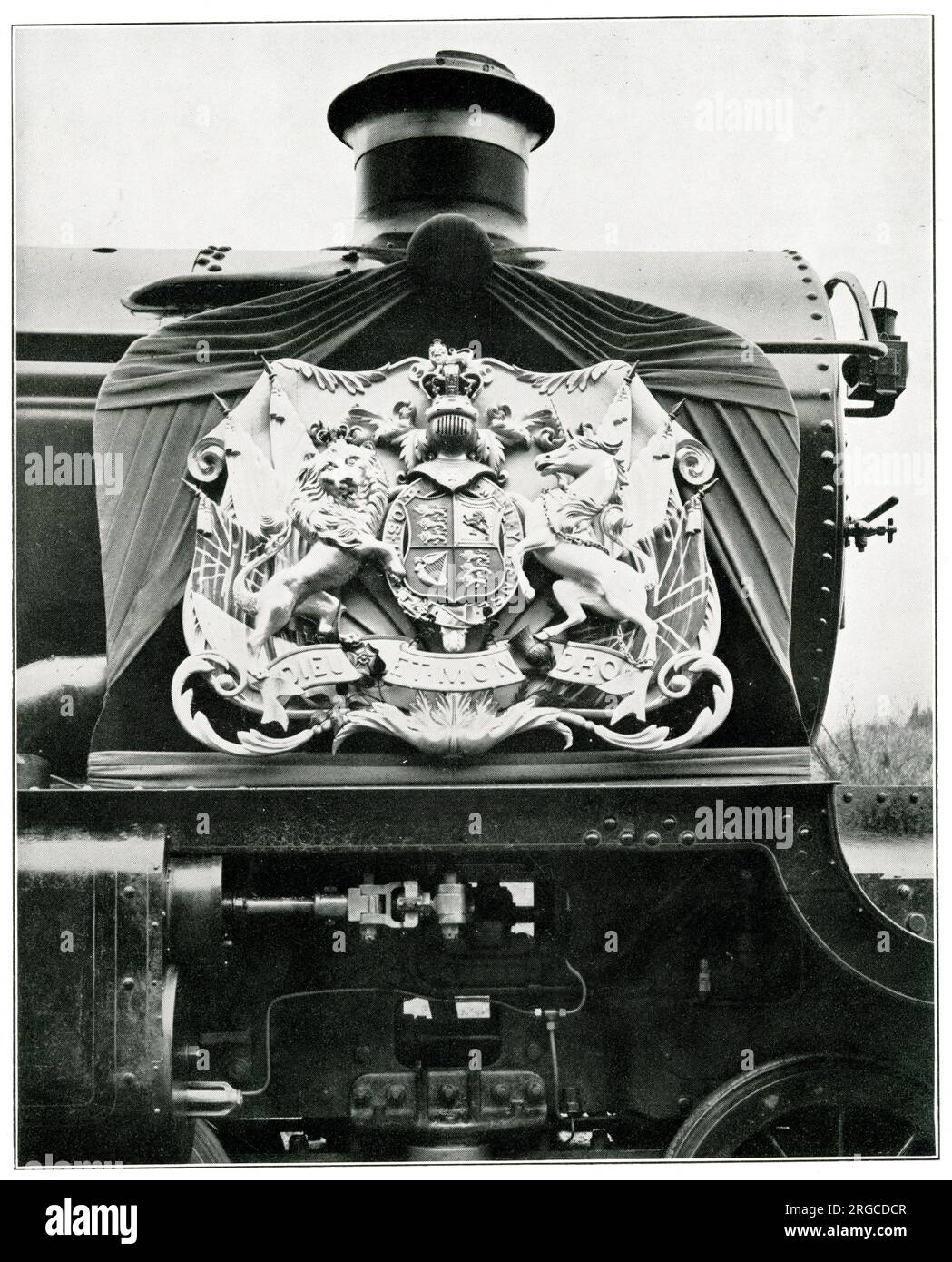 Das königliche Wappen an der Seite der GWR-Lokomotive Windsor Castle, Beerdigung von König George V. Stockfoto