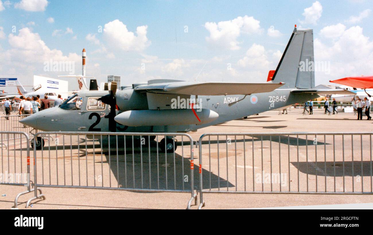 Army Air Corps - Britten-Norman BN-2T-4S Defender AL.1 ZG845 (msn 2194). Auf der Paris Air Show 38. am 17 June1989, mit der Serie 219. Stockfoto