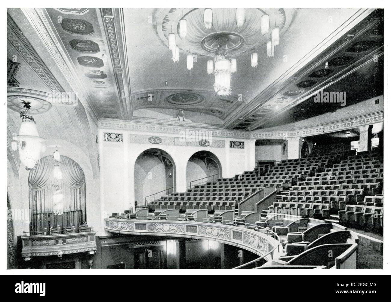 Balkon des Regent Theatre, Brighton, Sussex, Architekt Robert Atkinson. Stockfoto