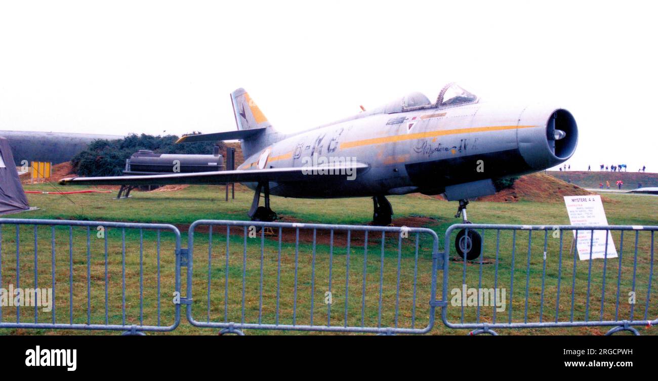 Dassault Mystere IVA 180 / 8-MB (msn 180), im CANOPEE Museum, Chateaudun. (CANOPEE - Conservatoire d'Aeronefs Non Operationnels Conservatives et Expose) Stockfoto