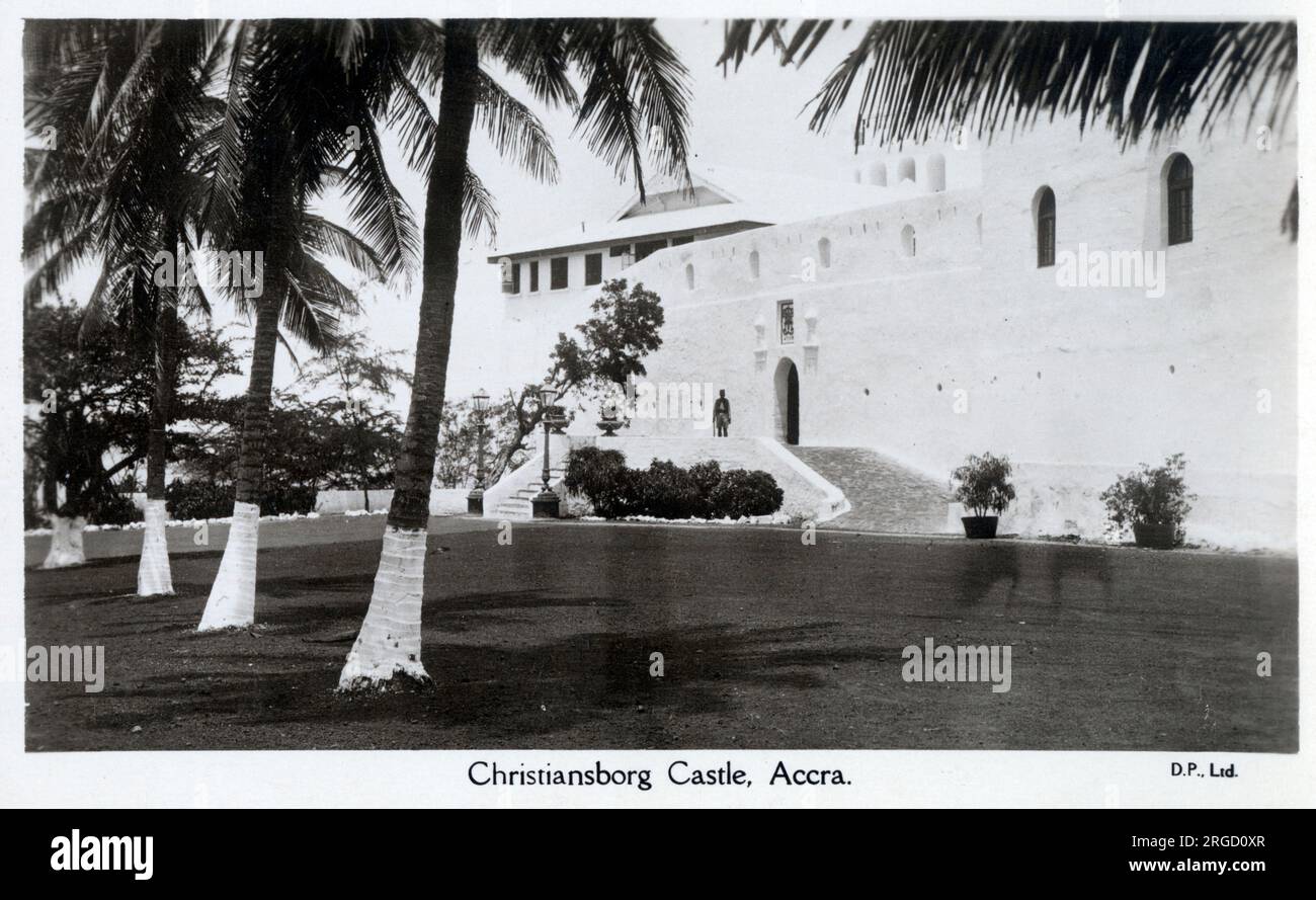 OSU Castle (auch bekannt als Fort Christiansborg oder das Schloss) ist ein Schloss in Osu, Ghana, an der Küste des Golfs von Guinea in Afrika. Stockfoto