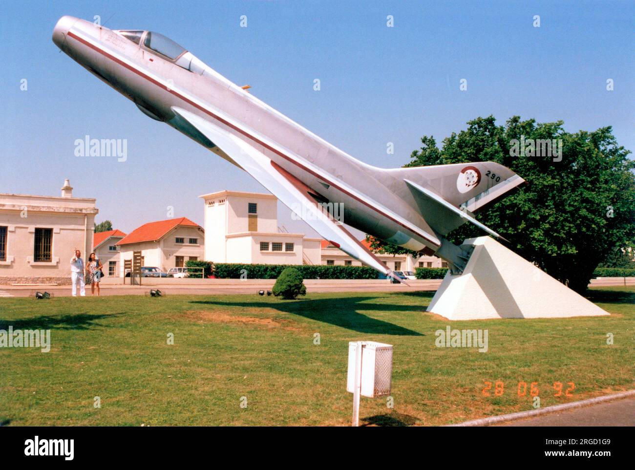 Dassault Mystere IVA 290 (msn 290), am 28. Juni 1992 auf einem Stick in der Base Aerea de Dijon-Longvic. Stockfoto