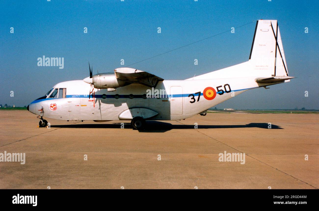 Fuerza Aerea Espanola - CASA C-212-100 T.12C-44 / 37-50 (msn AY2-2-70), Ala 37. (Fuerza Aerea Espanola - Spanische Luftwaffe). Stockfoto