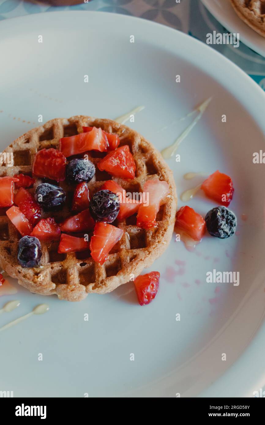 Waffel mit Beeren Stockfoto