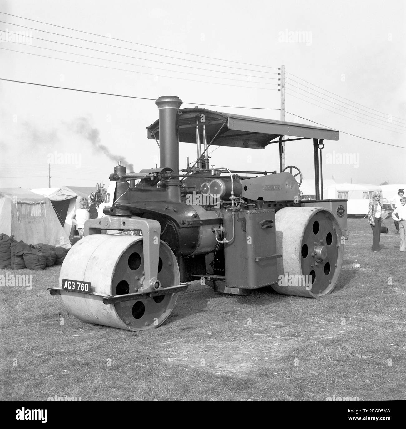 Wallis and Steevens – die fortschrittliche Dampfwalze ACG 760 „Mallard“ (msn 8096), 1935 gebaut, bei der Peterborough Steam Rallye am 26. August 1973. (Wallis und Steevens aus Basingstoke, Hampshire, England, produzierten landwirtschaftliche Geräte, Antriebsmotoren sowie Dampf- und Dieselwalzen) Stockfoto