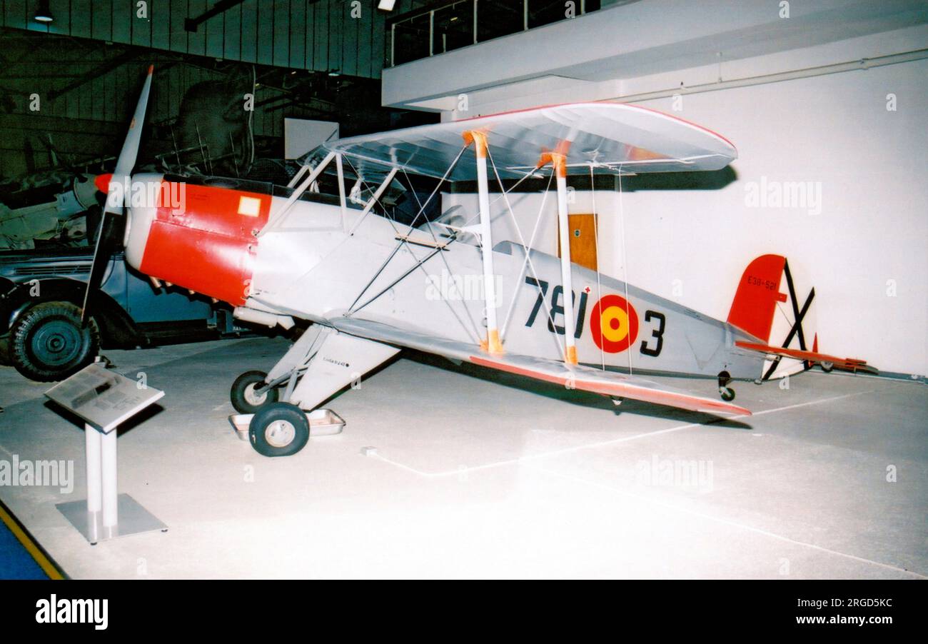 CASA 1-131E Jungmann E.3B-521 - 781-3 (msn 2137), im RAF Museum, Hendon. Stockfoto