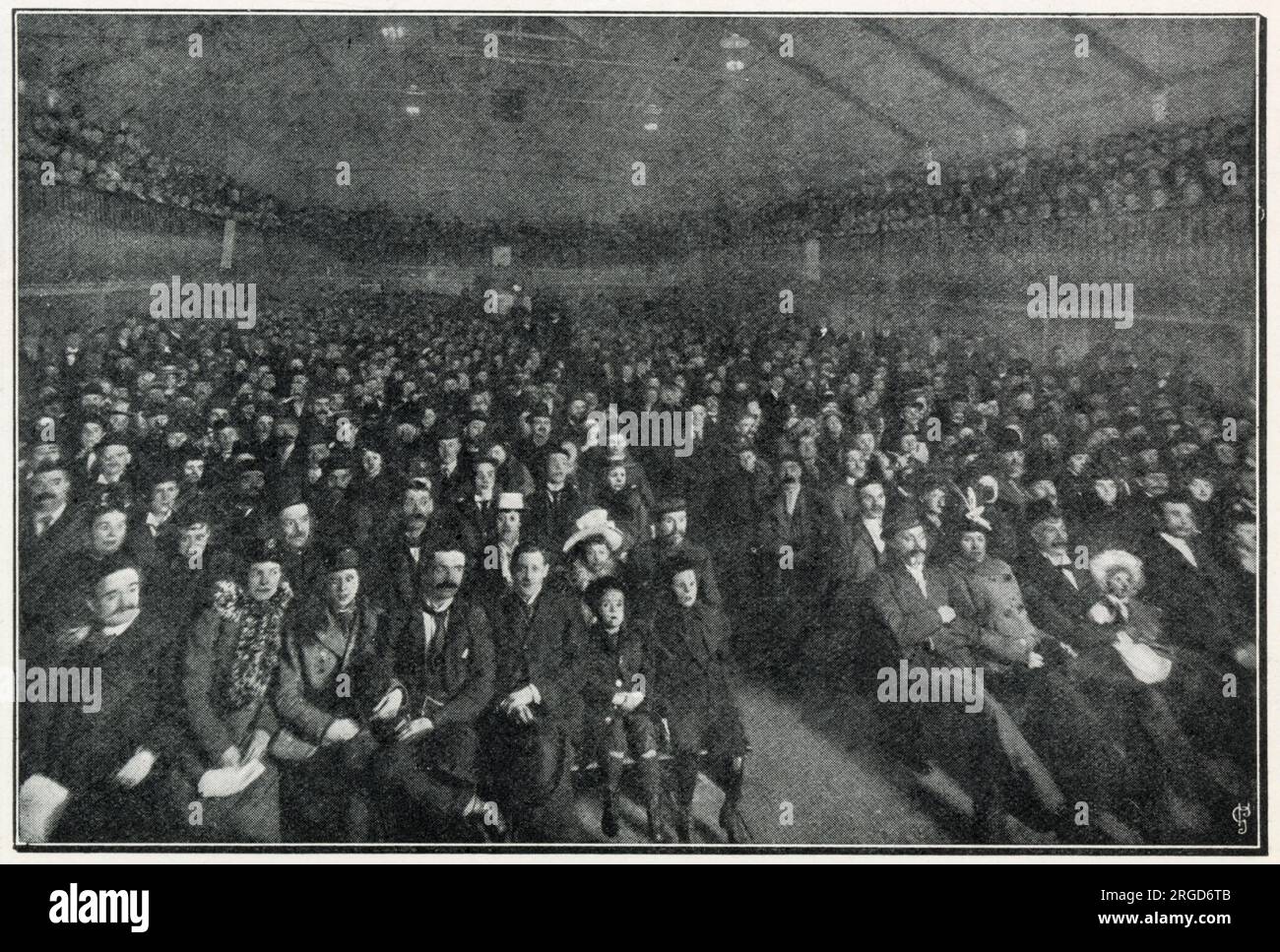 Ein Samstagabend-Unterhaltungsprogramm für Menschen, das von der Siedlung Oxford House im East End von London geboten wird. Stockfoto