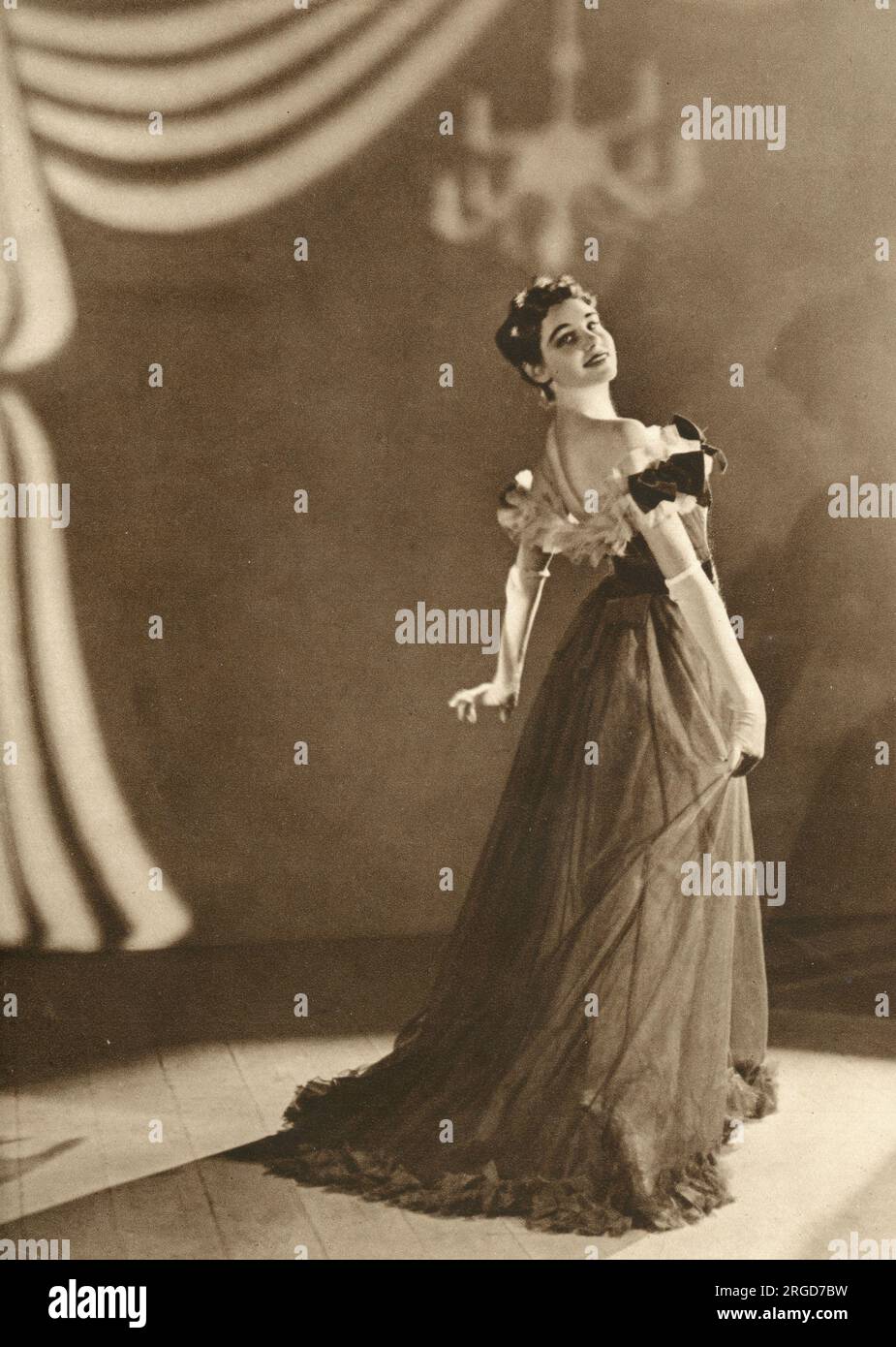 June Brae, Ballerina in Nocturne, das Vic-Wells Ballett, Ergänzung zu den Dancing Times, Dezember 1937 Stockfoto