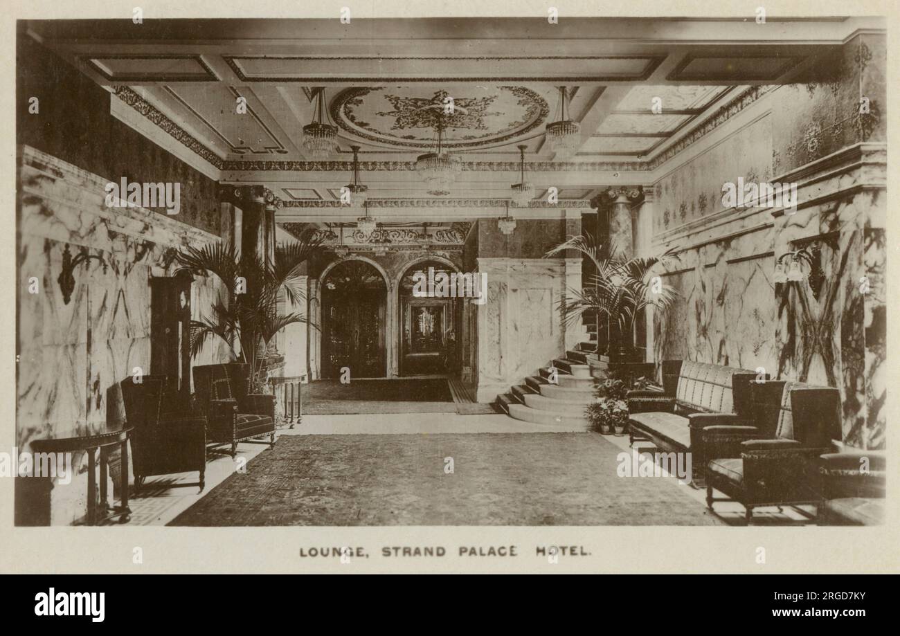 The Strand Palace Hotel, The Strand, London - The Lounge. Stockfoto
