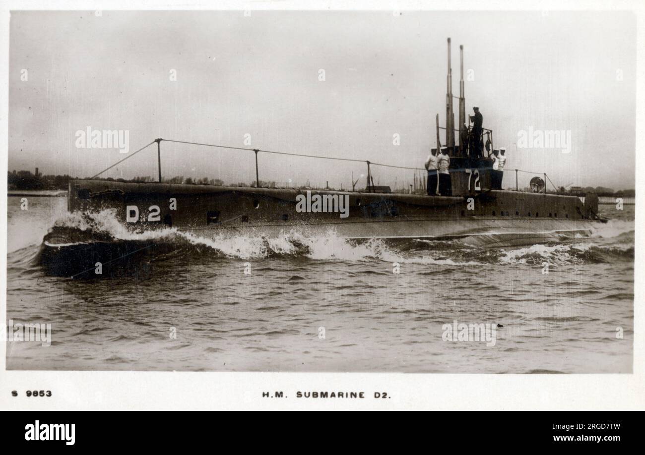 HMS D2 - eines von acht U-Booten der D-Klasse, die für die Royal Navy gebaut wurden und 1910 gestartet wurden. Die U-Boote der D-Klasse wurden als verbesserte und erweiterte Versionen der vorherigen C-Klasse entworfen, wobei Dieselmotoren die gefährlichen Benzinmotoren ersetzen, die zuvor verwendet wurden. Gesunken auf 25. Novermber 1914 mit einem deutschen Torpedo-Boot. Stockfoto