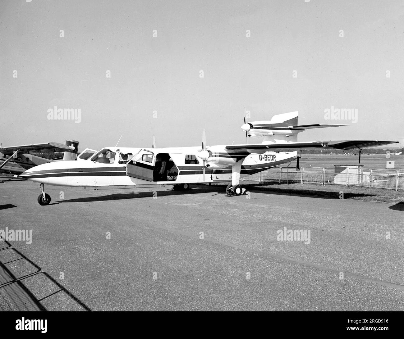 Britten-Norman BN-2A Mk. III Trislander G-BEDR (msn 1040) auf der SBAC Farnborough Airshow vom 3-10. September 1978. Stockfoto