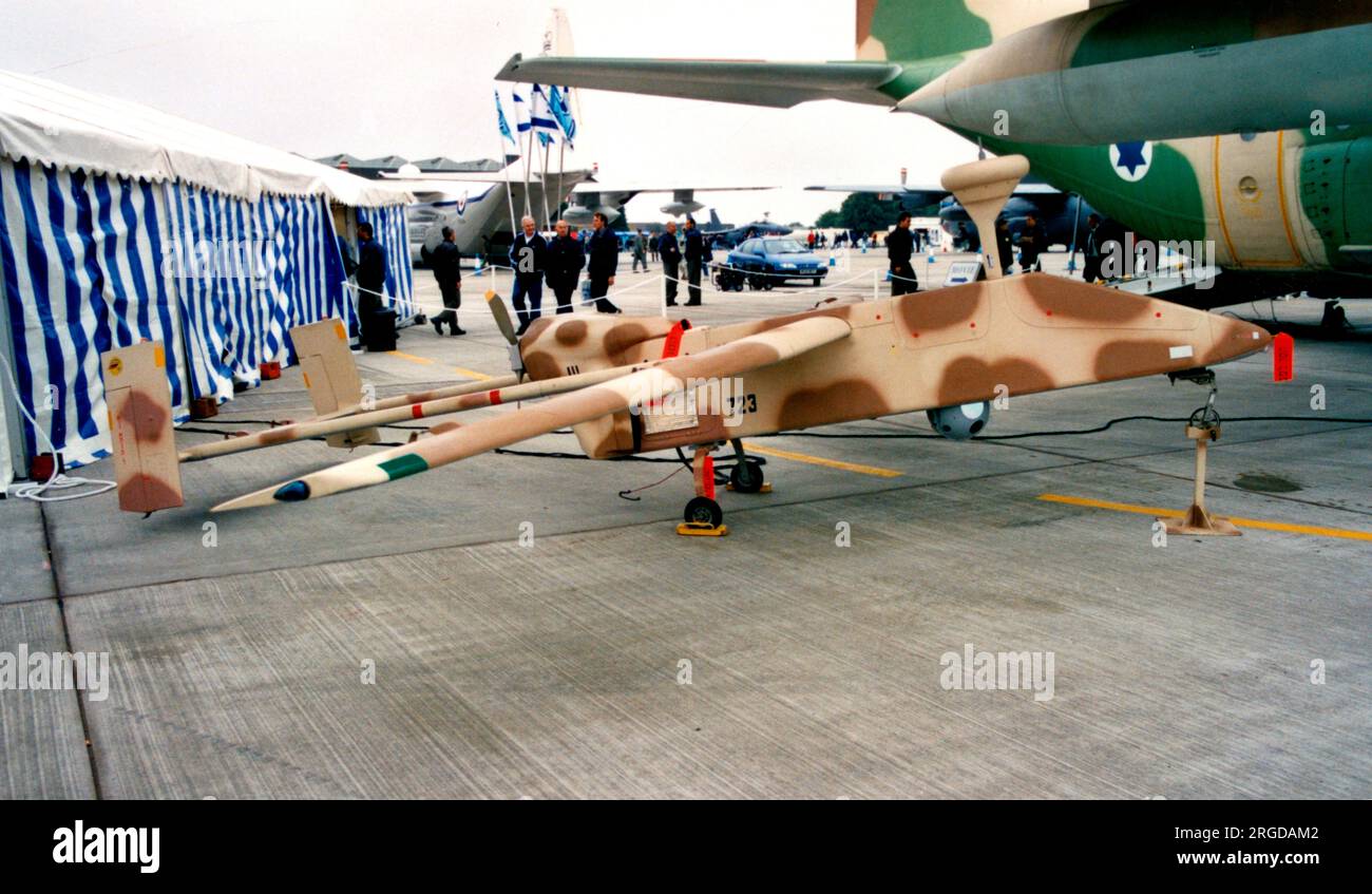 Israeli Defence Forces/Army - Israel Aircraft Industries Searcher I 725, auf der RAF Fairford for the Royal International Air Tattoo, am 26. Juli 1998. (Von der israelischen Armee offiziell als ‚Alectoris‘ bezeichnet als ‚•‘ x ‚œ‘ x ‚Hugla‘) Stockfoto