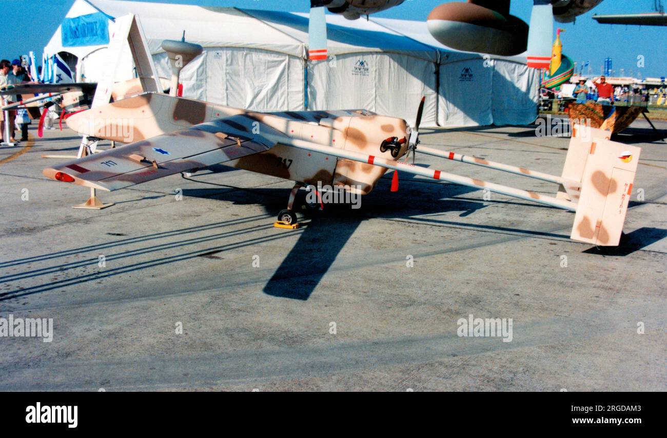 Israeli Defence Forces/Army - Israel Aircraft Industries Searcher I 711, auf der RAF Fairford for the Royal International Air Tattoo, im Juli 1997. (Von der israelischen Armee offiziell als ‚Alectoris‘ bezeichnet als ‚•‘ x ‚œ‘ x ‚Hugla‘) Stockfoto