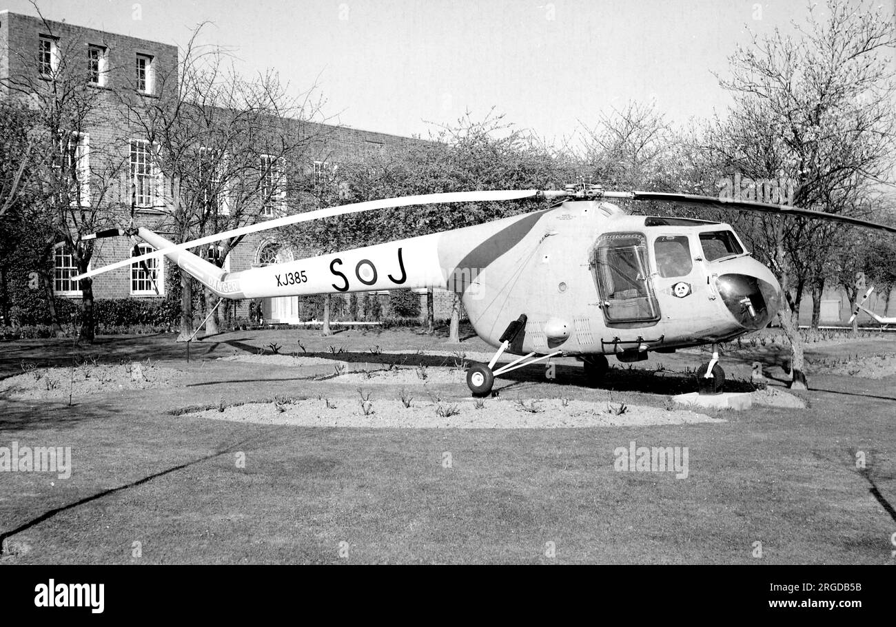Bristol 171 Sycamore HR.14 XJ385 (msn 13392), ehemals CFS zu den Aufgaben des Torwächters am RAF Tern Hill im April 1976. (d/d 05/10/1956, ohne 25/10/1963 nach einem Brand des Triebwerks) Stockfoto