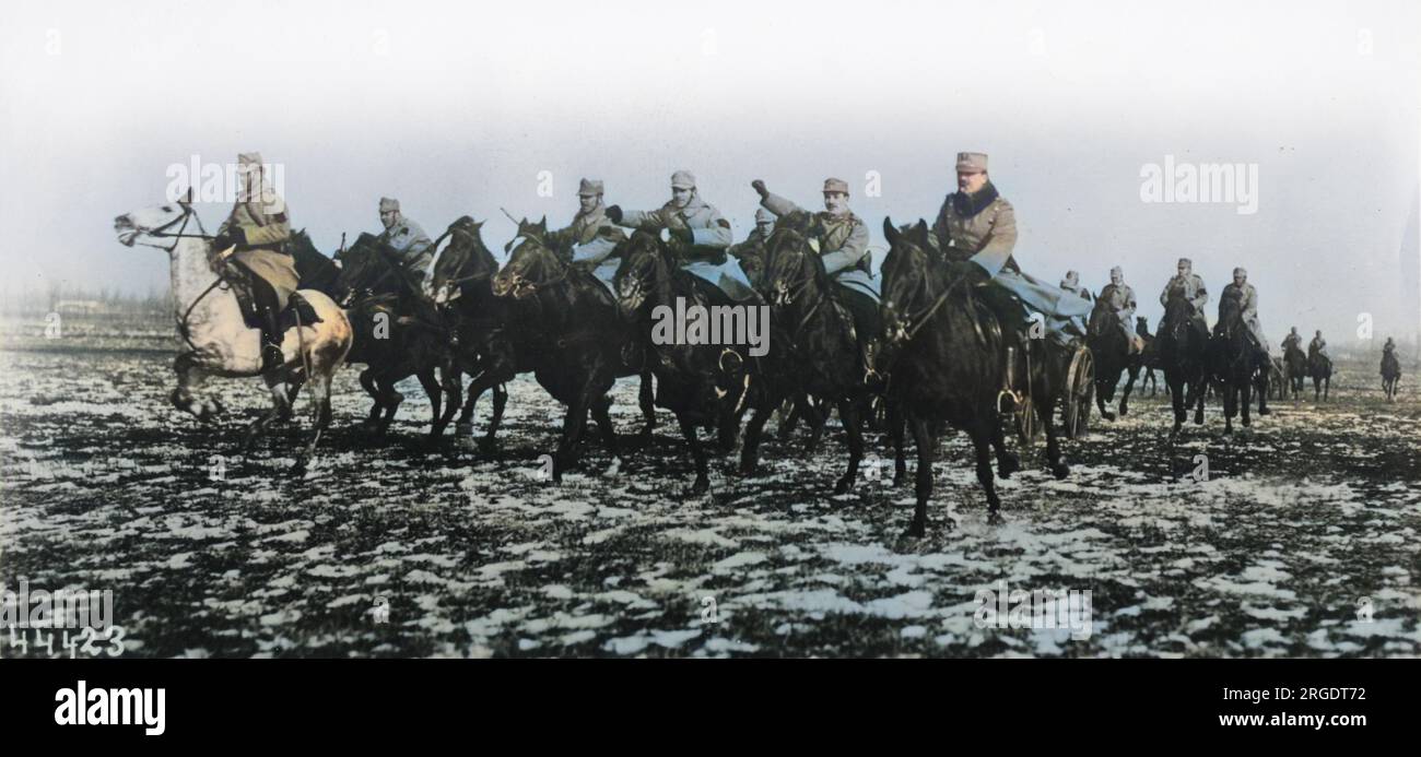 Die österreichisch-ungarische Kavallerie in Aktion während des Ersten Weltkriegs. Stockfoto